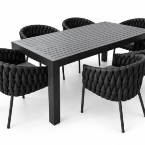 Conjunto de Mesa Ripada com Poltronas Globo para área externa com estrutura resistente e acabamento elegante