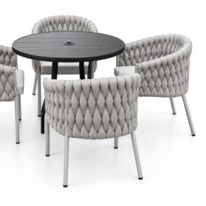 Mesa de Jantar Lisboa para área externa com estrutura resistente e acabamento elegante